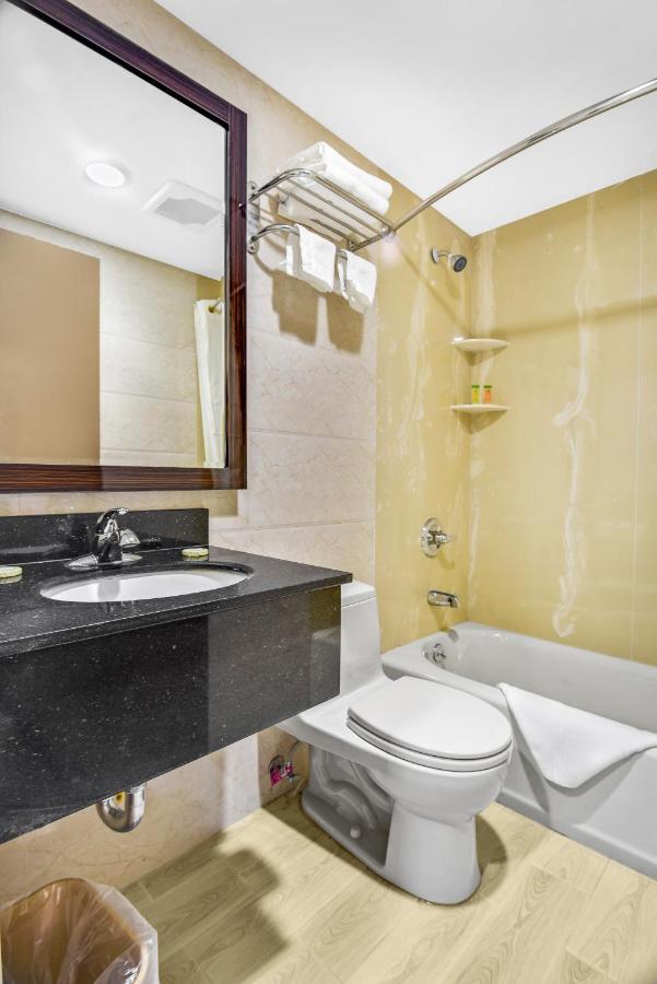 Brooklyn Broadway Hotel Nova Iorque Exterior foto